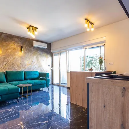 Luxury Hedone Apartment Near The Bridge With Private Spa Zone Zadar Exteriör bild