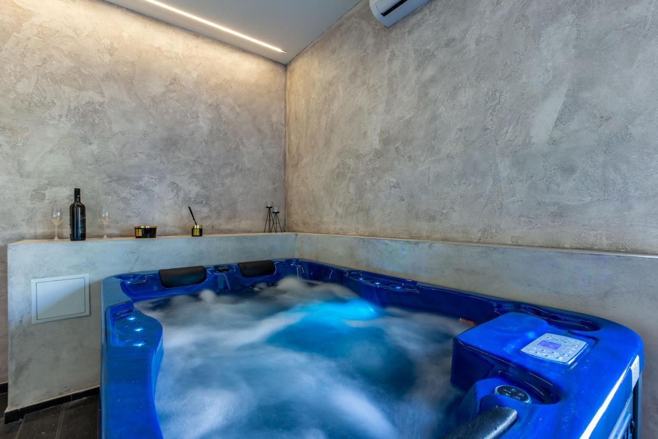 Luxury Hedone Near The Bridge With Private Zone